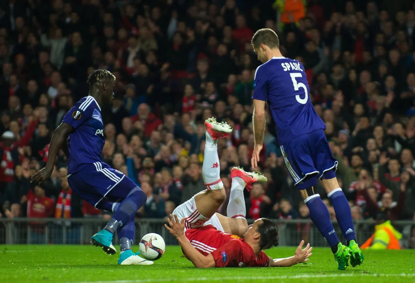 10081914-zlatan-ibrahimovic.jpg