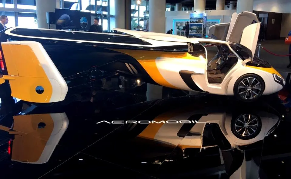 10083755-aeromobil-flying-car.jpg