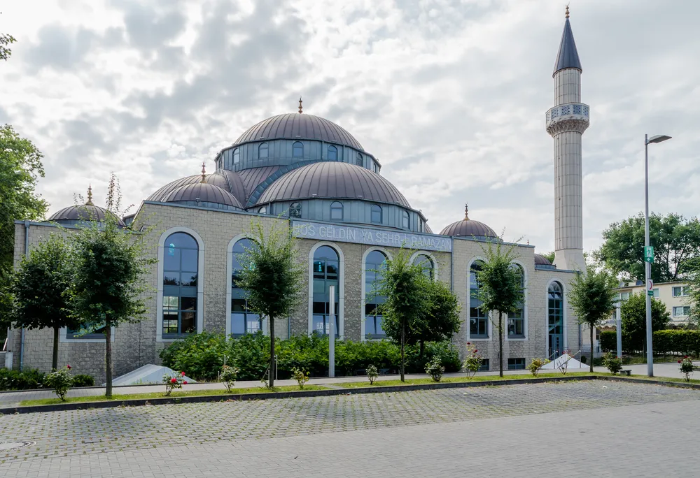 Niemiecka fundacja: Nie wszyscy krytycy islamu to rasiści
