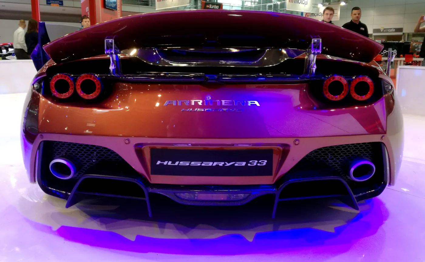 Arrinera Hussarya 33