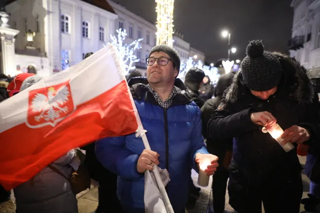 10657277-uczestnicy-protestu.jpg
