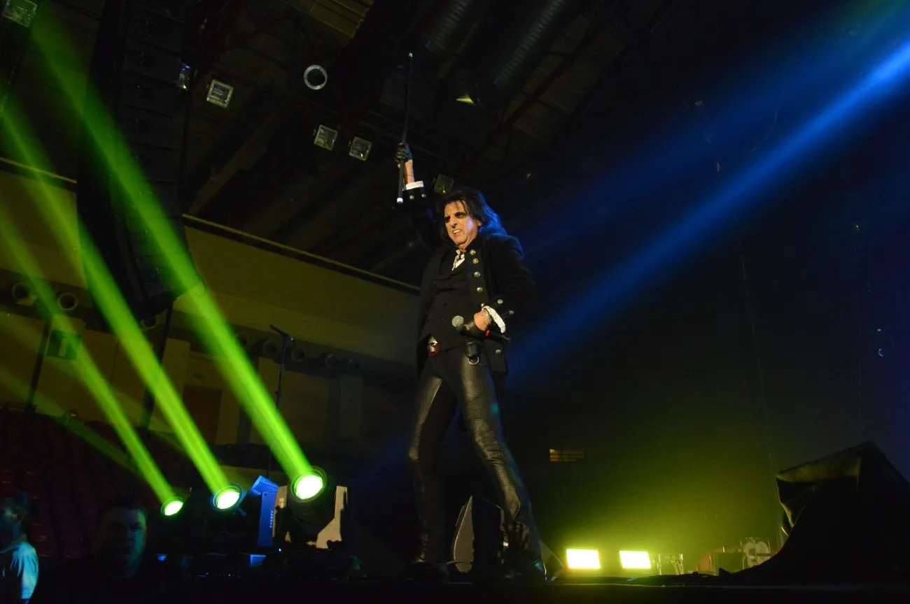 11030893-hollywood-vampires.jpg