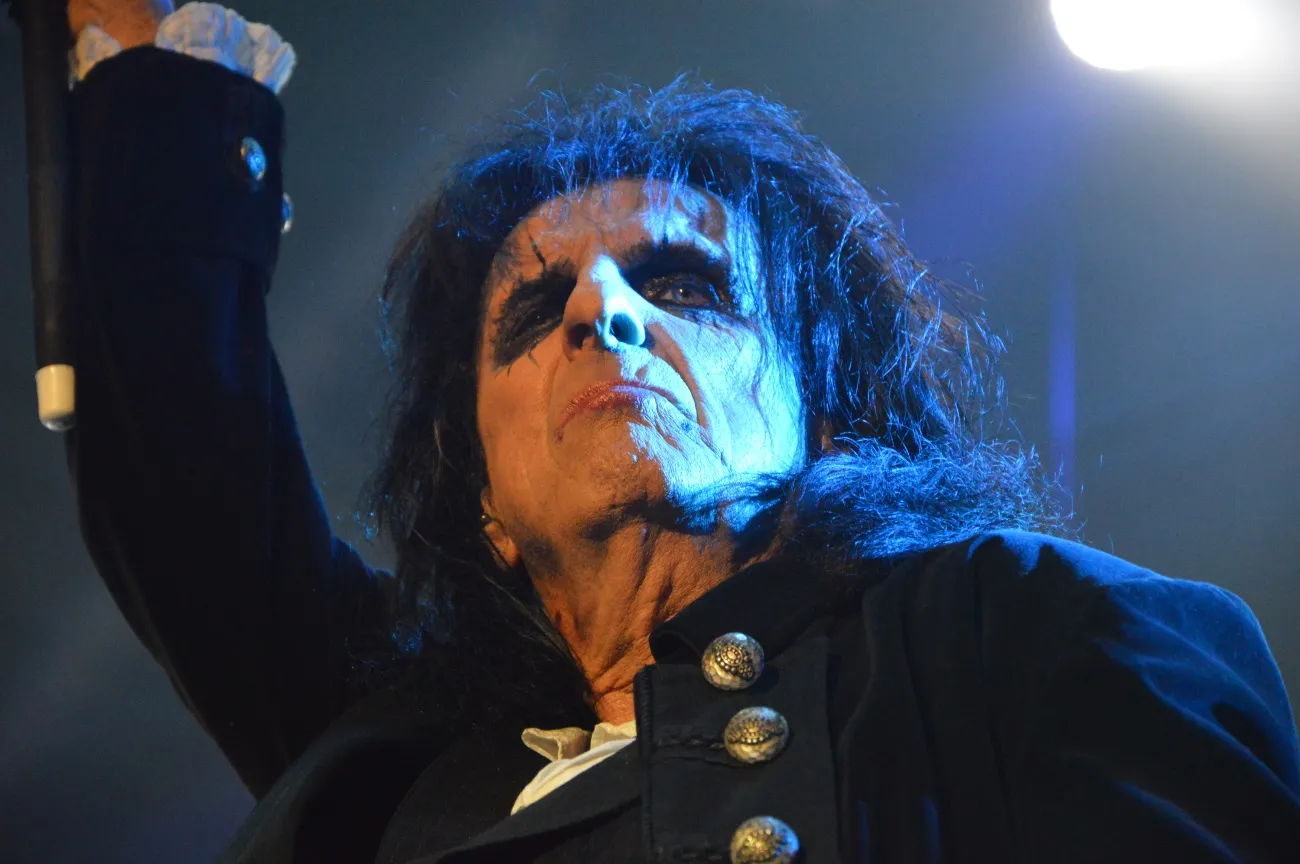 11031326-hollywood-vampires.jpg