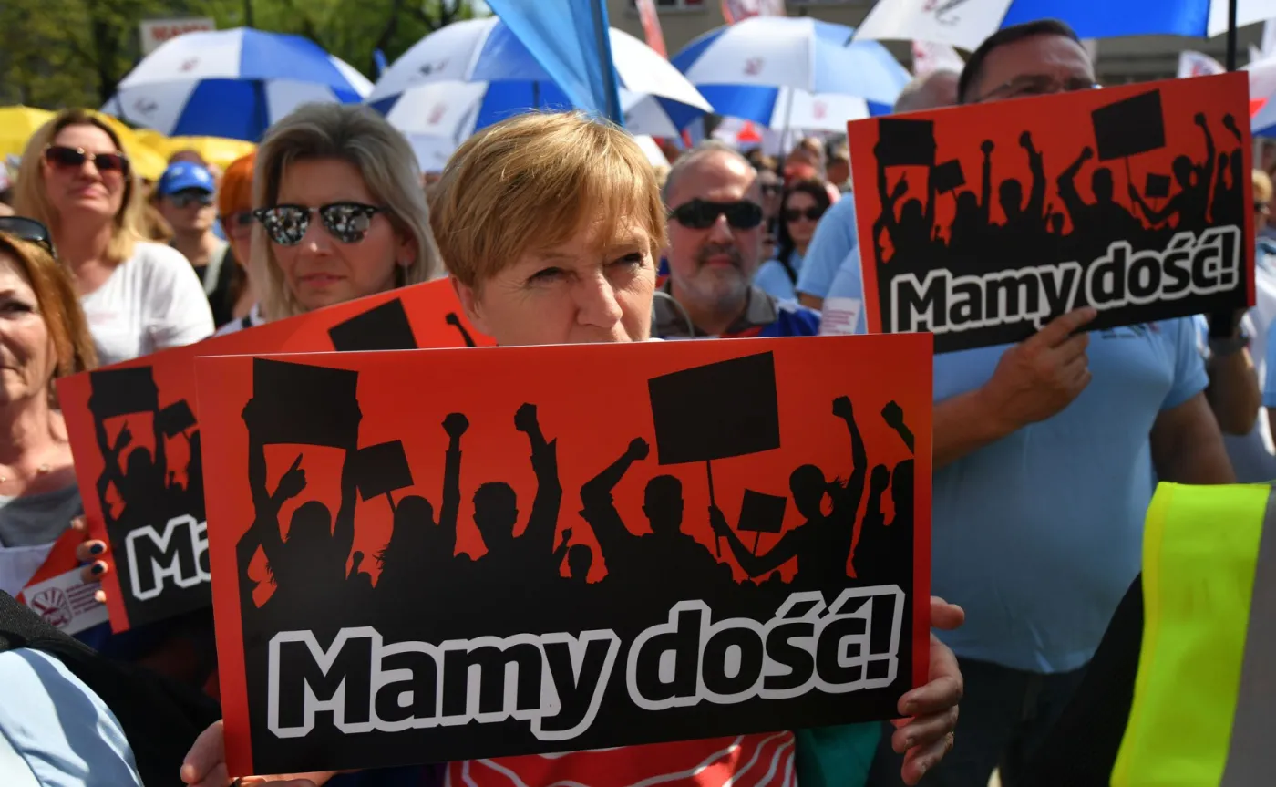 10920610-protest-w-warszawie.jpg