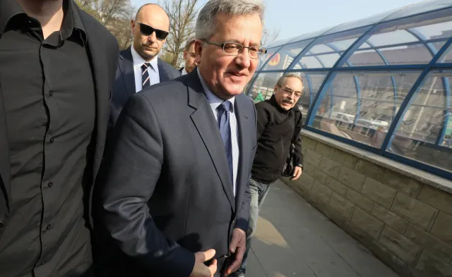 "SE": Komorowski buduje pałac w Budzie Ruskiej. "Ma być gotowy na imieniny żony"