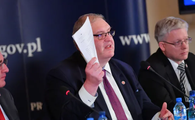Święczkowski: Stenogram rozmowy b. szefa KNF z L. Czarneckim nie do końca zgodny z wynikami badań prokuratury