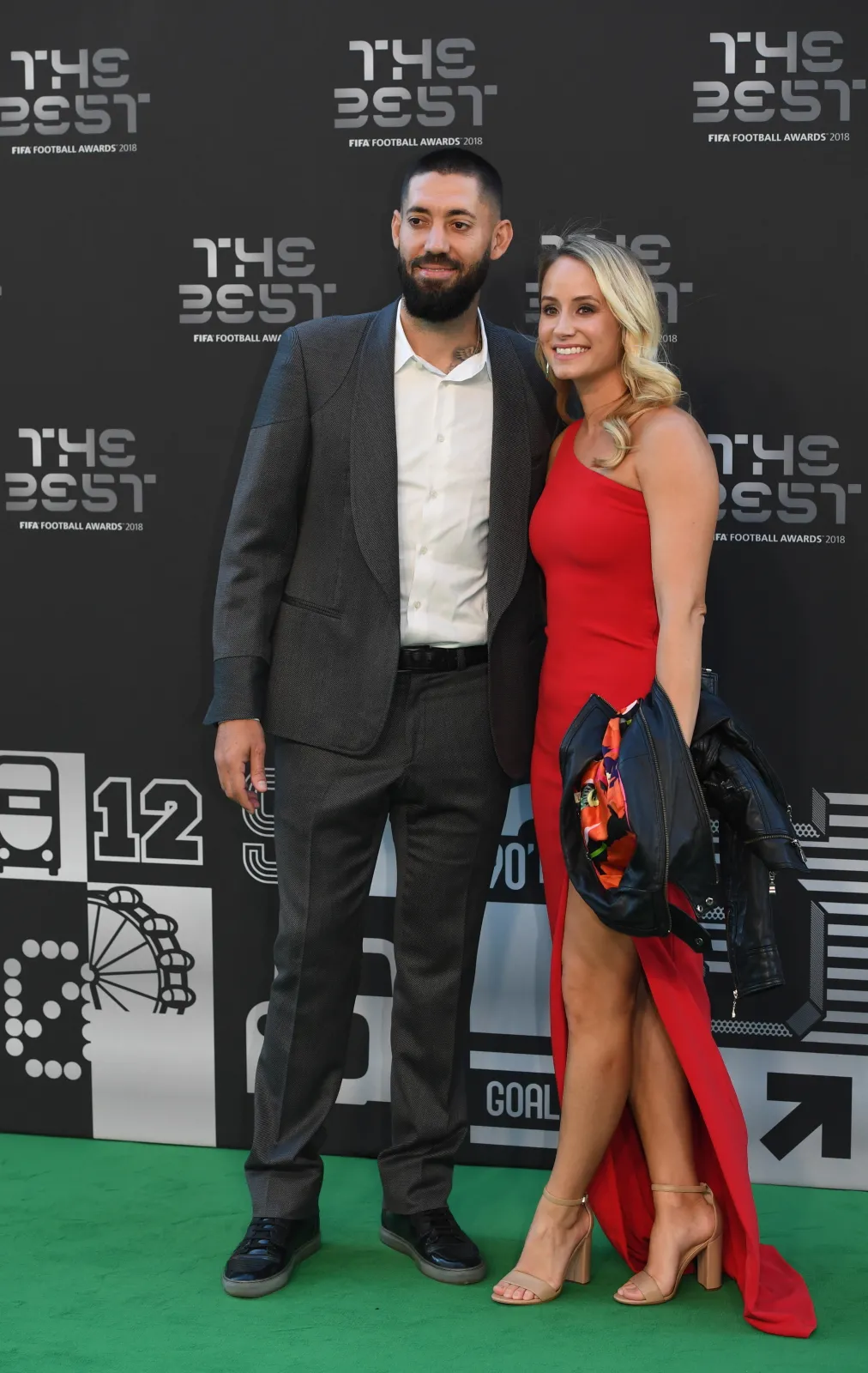 11481265-clint-dempsey-z-zona.jpg