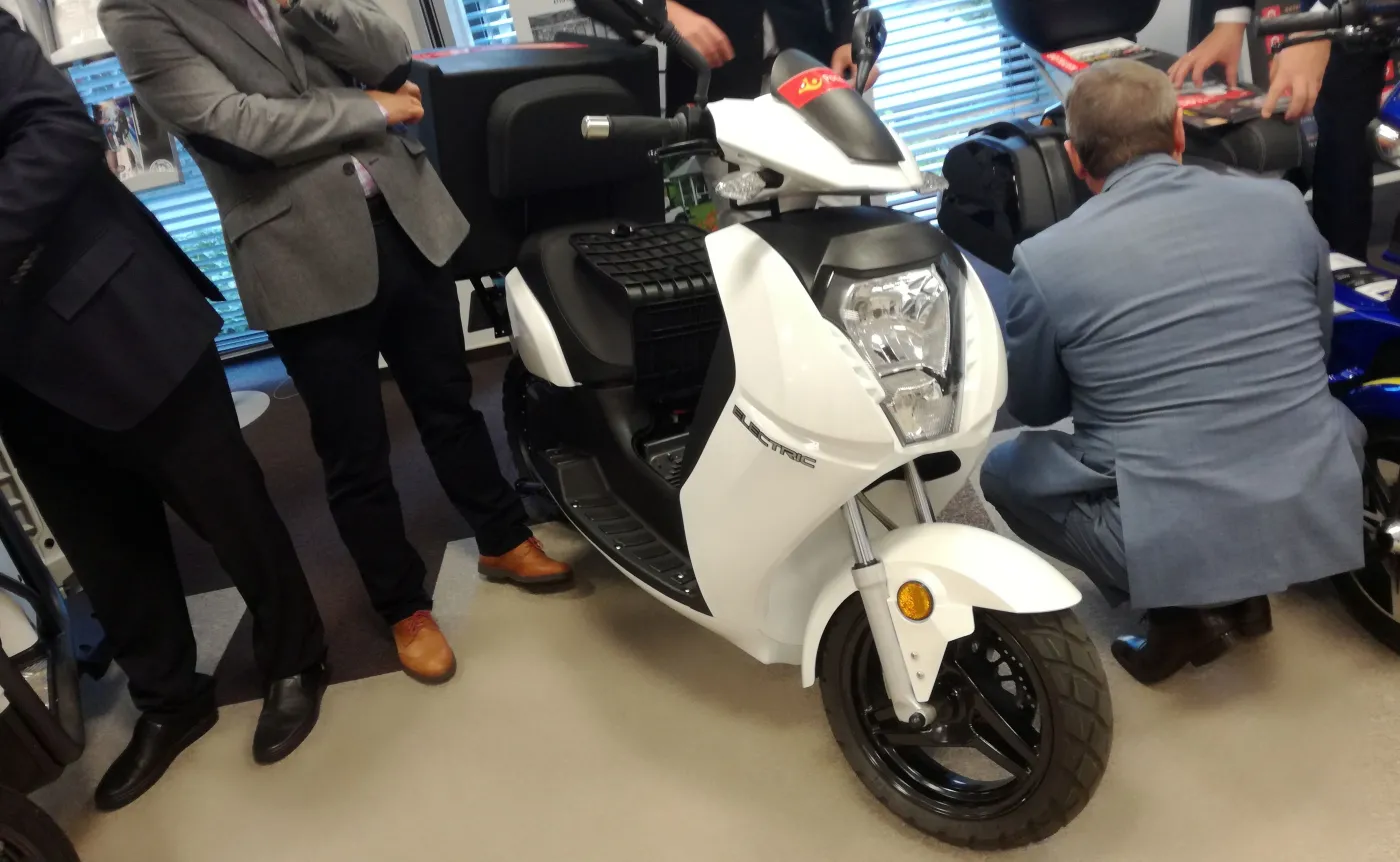 Vectrix VX-2 - cena tego elektrycznego skutera dla flot to 12 tys. zł netto 