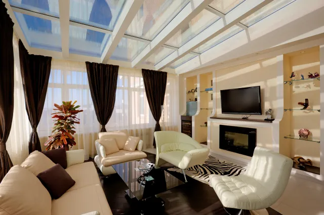 Jak gwiazdy zarabiają na nieruchomościach? "Popularny showman za jeden post dostał pół miliona złotych"