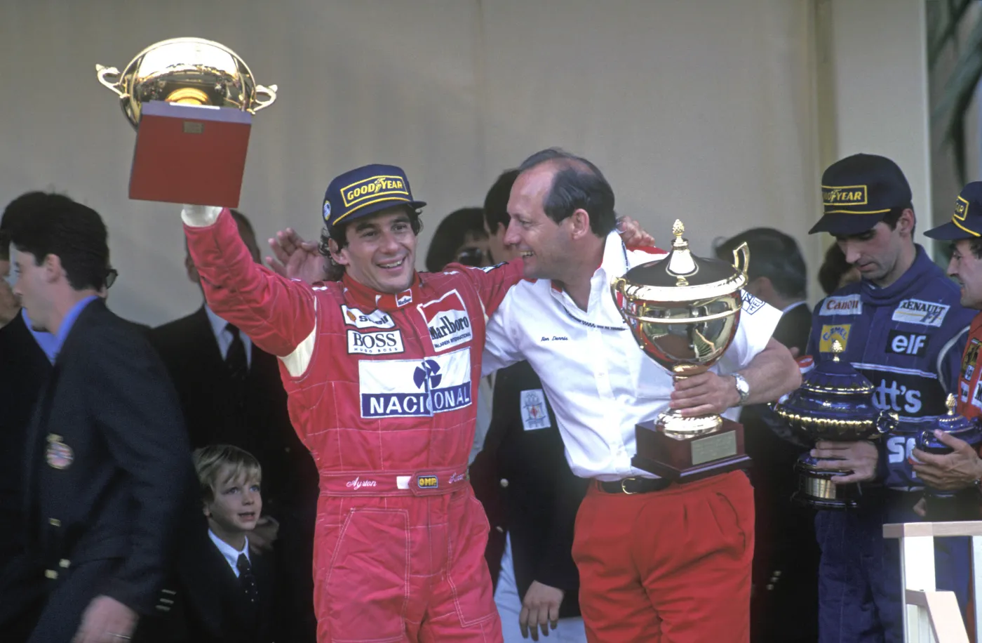Ayrton Senna (z lewej)