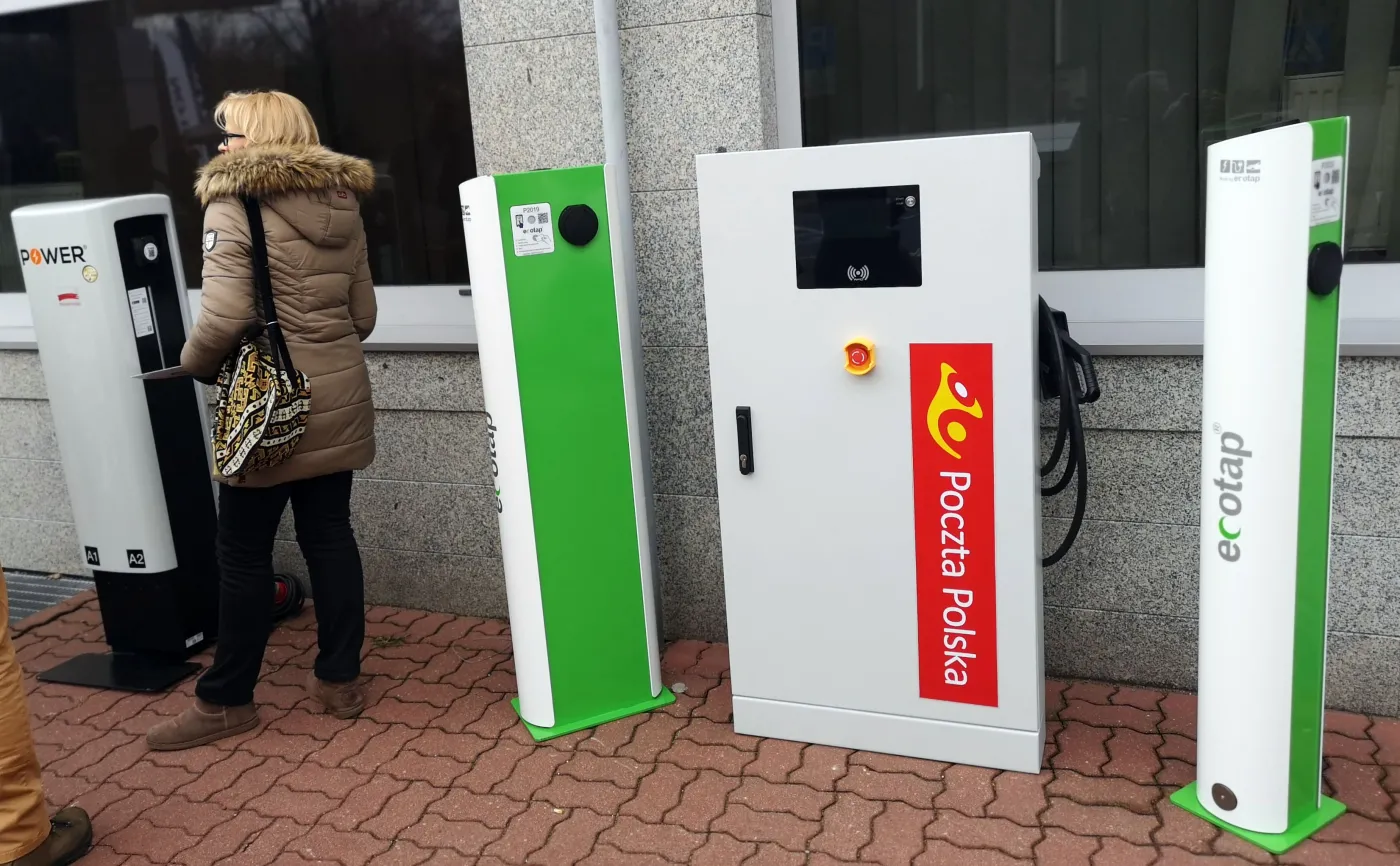 Poczta Polska przetestuje także ładowarki