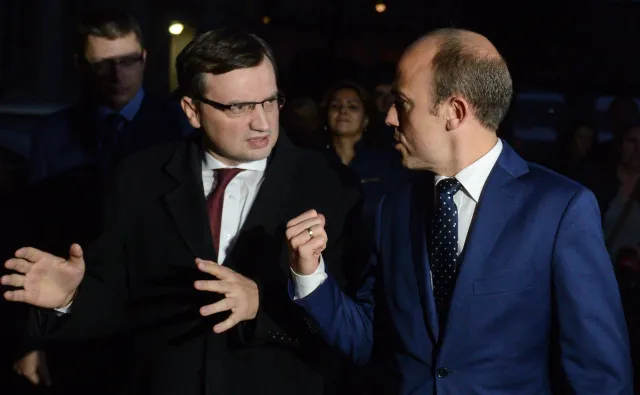 Sędzią jest od lutego, a zaraz decyzją Ziobry zostanie... prezesem sądu. "Kuriozum i kpina"