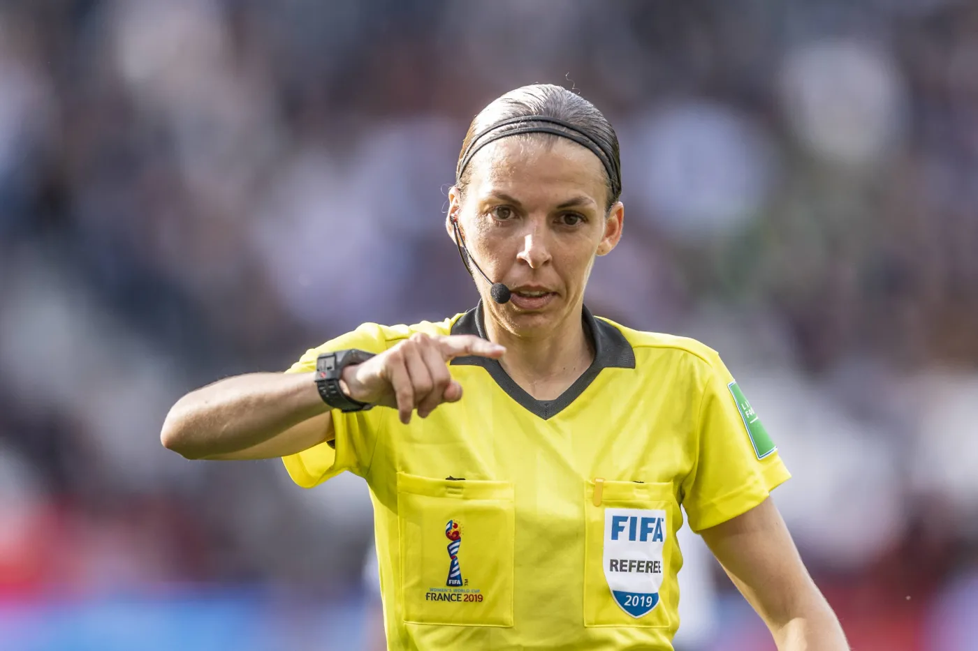 Tego w historii piłki nożnej jeszcze nie było. Kobieta sędzią meczu o Superpuchar UEFA