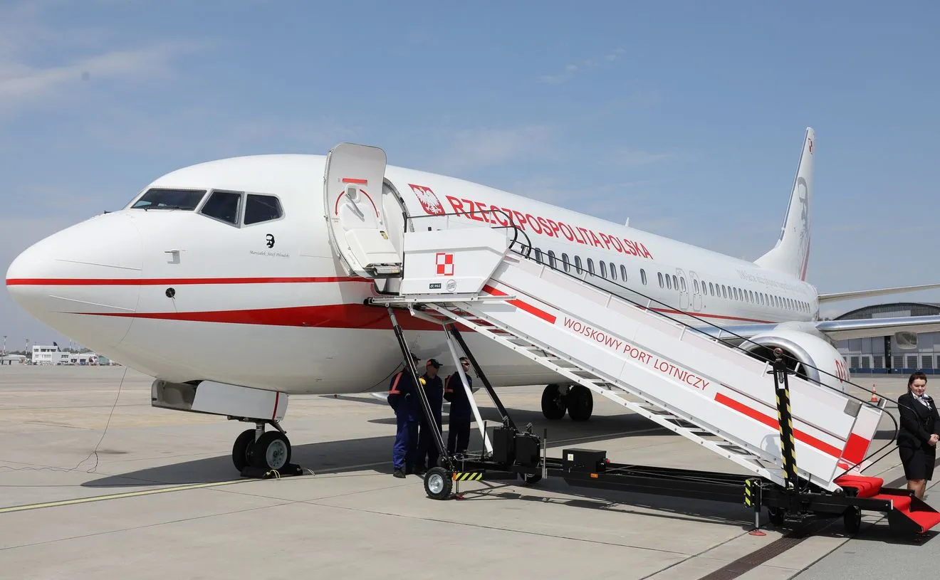 Rządowy Boeing 737
