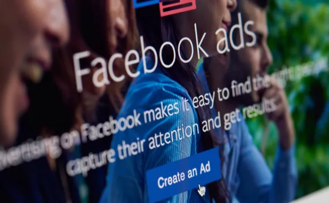 Po wyroku TK Facebook (nie) dla "prawaków"? "Obawiam się, że mogą powstać apteki tylko dla katolików"