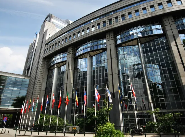 Awantura w Parlamencie Europejskim z III Rzeszą w tle