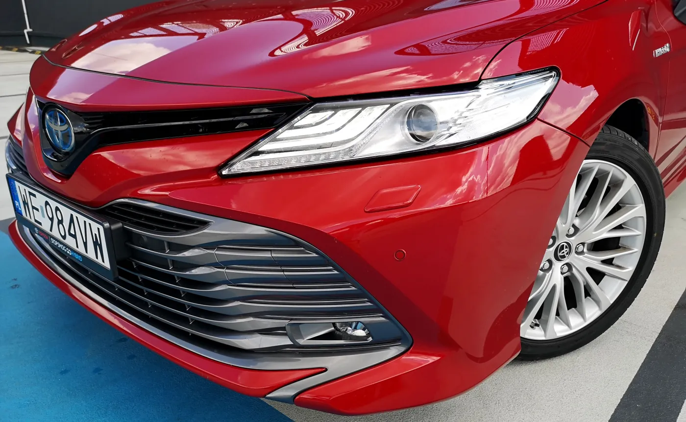 Toyota Camry Hybrid
