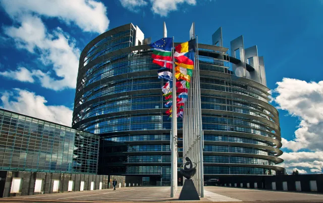 Debata o Polsce w Parlamencie Europejskim. Ludowcy i socjaliści atakowali, a konserwatyści bronili polskiego rządu