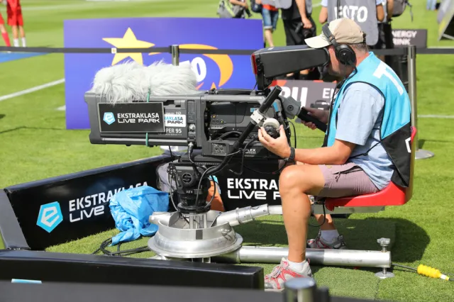 Mecze polskiej Ekstraklasy w Canal+ z dźwiękami z trybun lub odgłosami z boiska