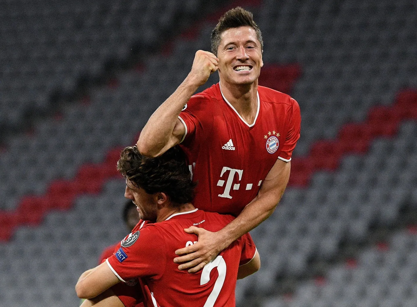Lewandowski z dwoma golami i dwoma asystami. Milik też trafił, ale jemu gola nie uznano