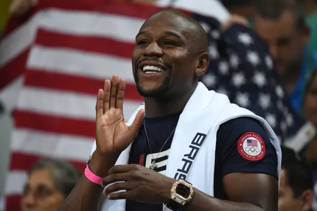 Mayweather Jr. stoczy pokazową walkę z... youtuberem