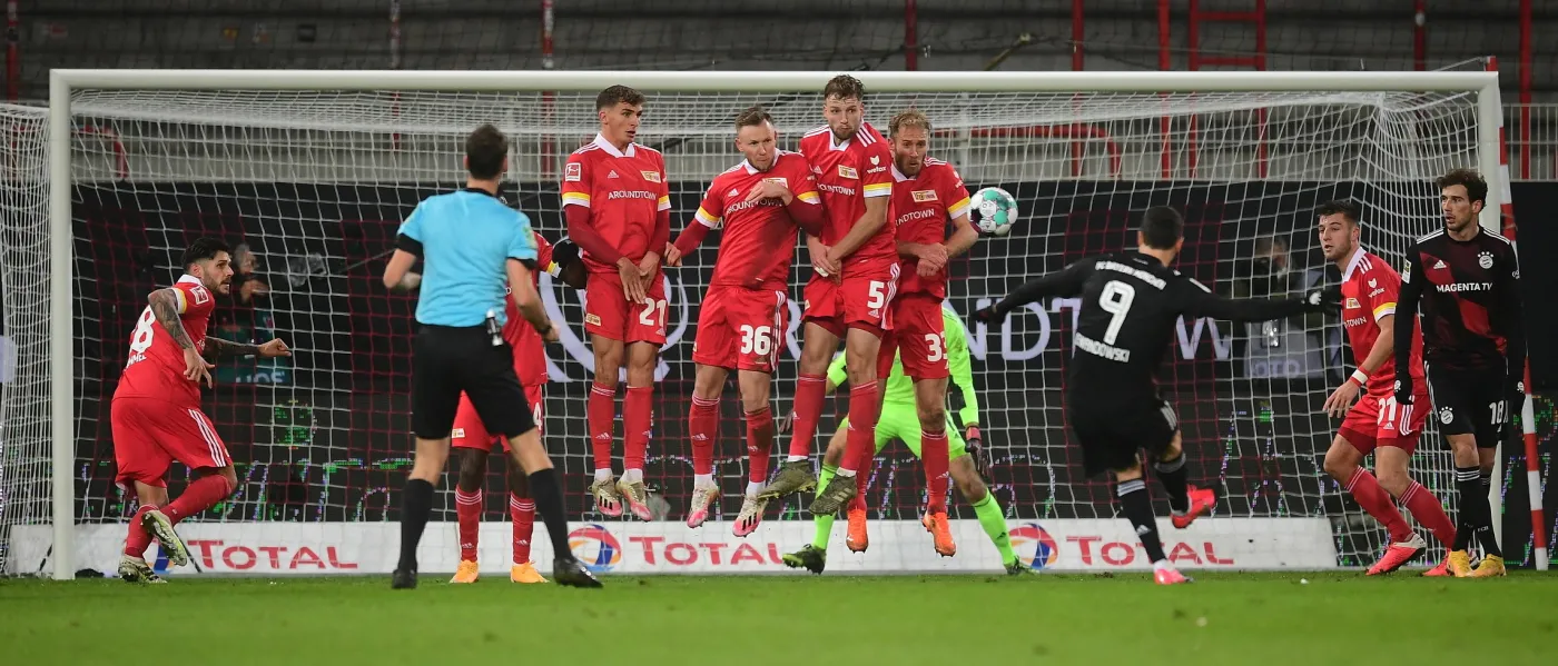 Robert Lewandowski uratował Bayern przed porażką w Berlinie