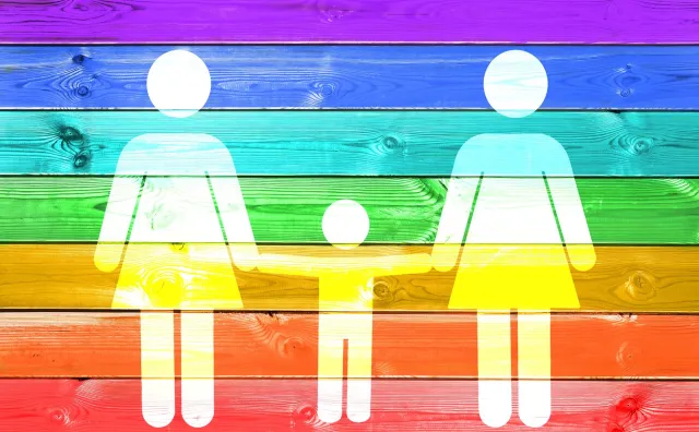 Węgry zakazują adopcji dzieci przez pary jednopłciowe