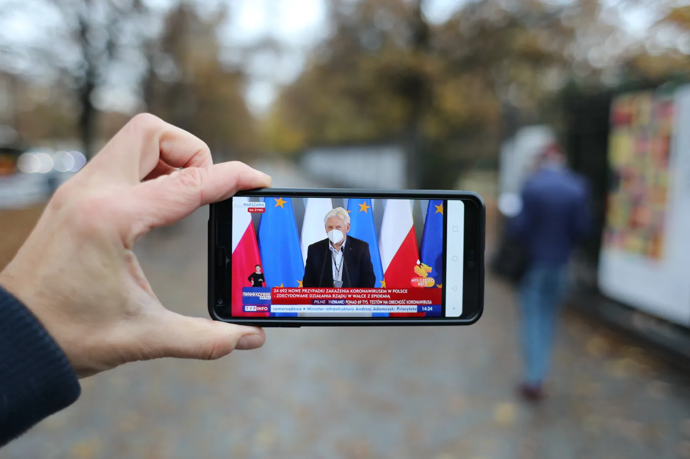 Horban: W pierwszej kolejności powinniśmy szczepić chorych na raka