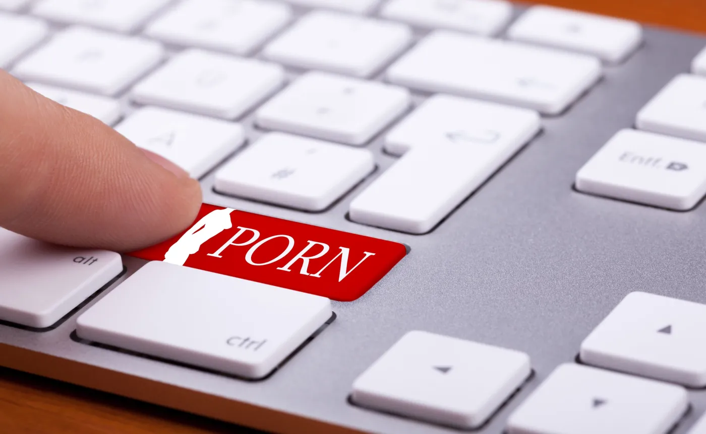 Branża porno w czasach koronawirusa. "Urządziliśmy bagno pokoleniu ery cyfrowej"