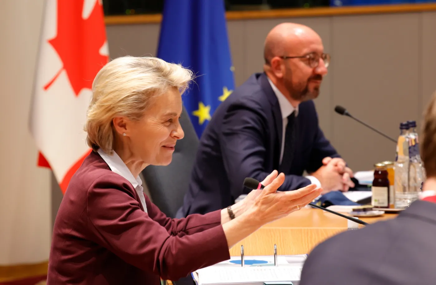 Von der Leyen: Przekroczyliśmy 300 mln szczepień w Unii