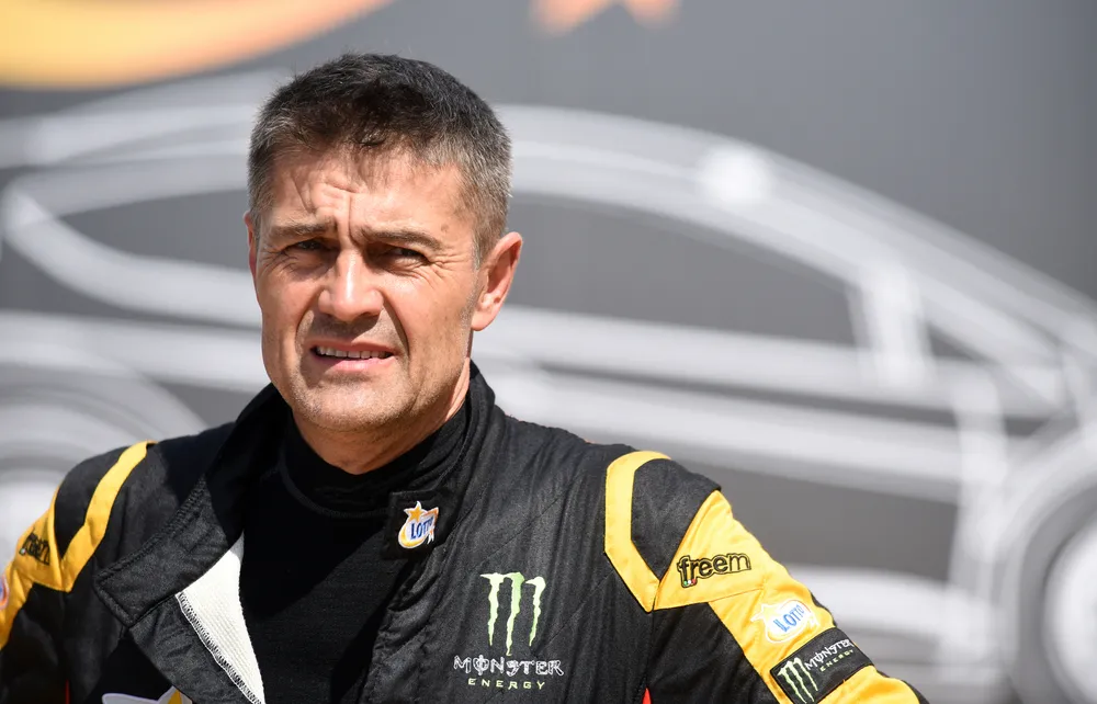 Krzysztof Hołowczyc zdobył Puchar Europy FIA w rajdach Baja