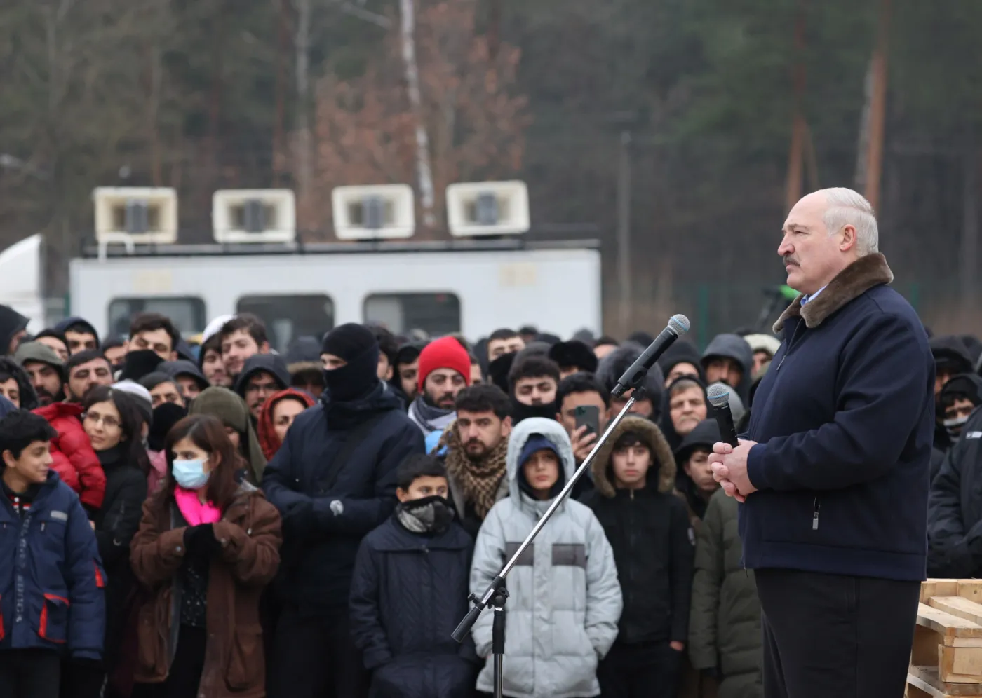 Łukaszenka w Bruzgach. Żaryn: Cynicznie zachęcał do atakowania granicy Polski