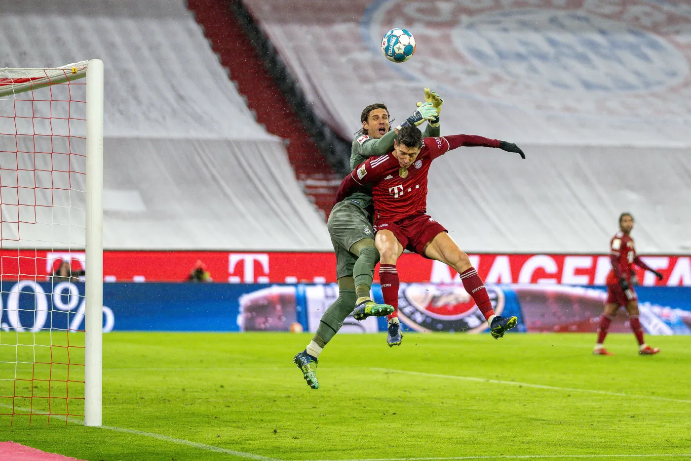 Bayern zagra z jednym z ulubionych rywali. Lewandowski strzelił im 11 goli w 15. meczach