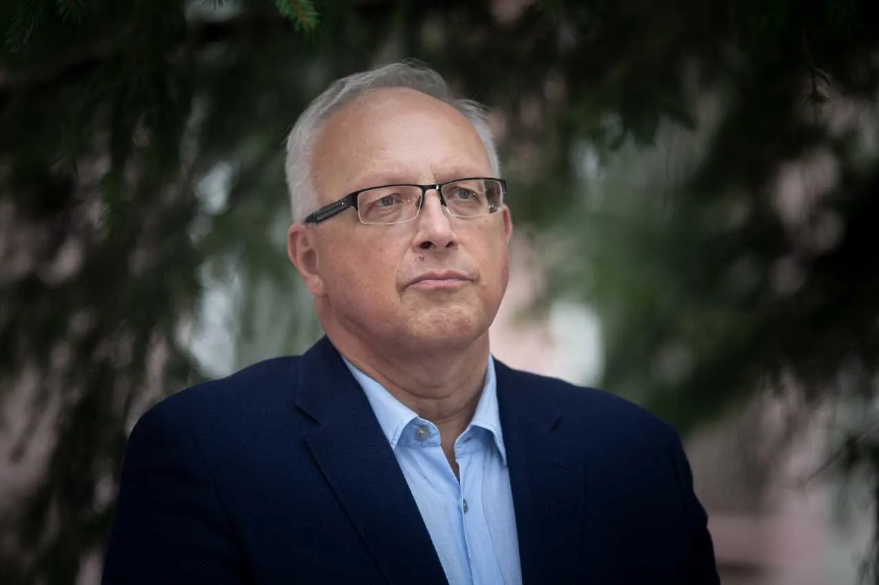 Prof. Flisiak: Zbędne jest utrzymywanie u nas kwarantanny. Nie spełnia zadania