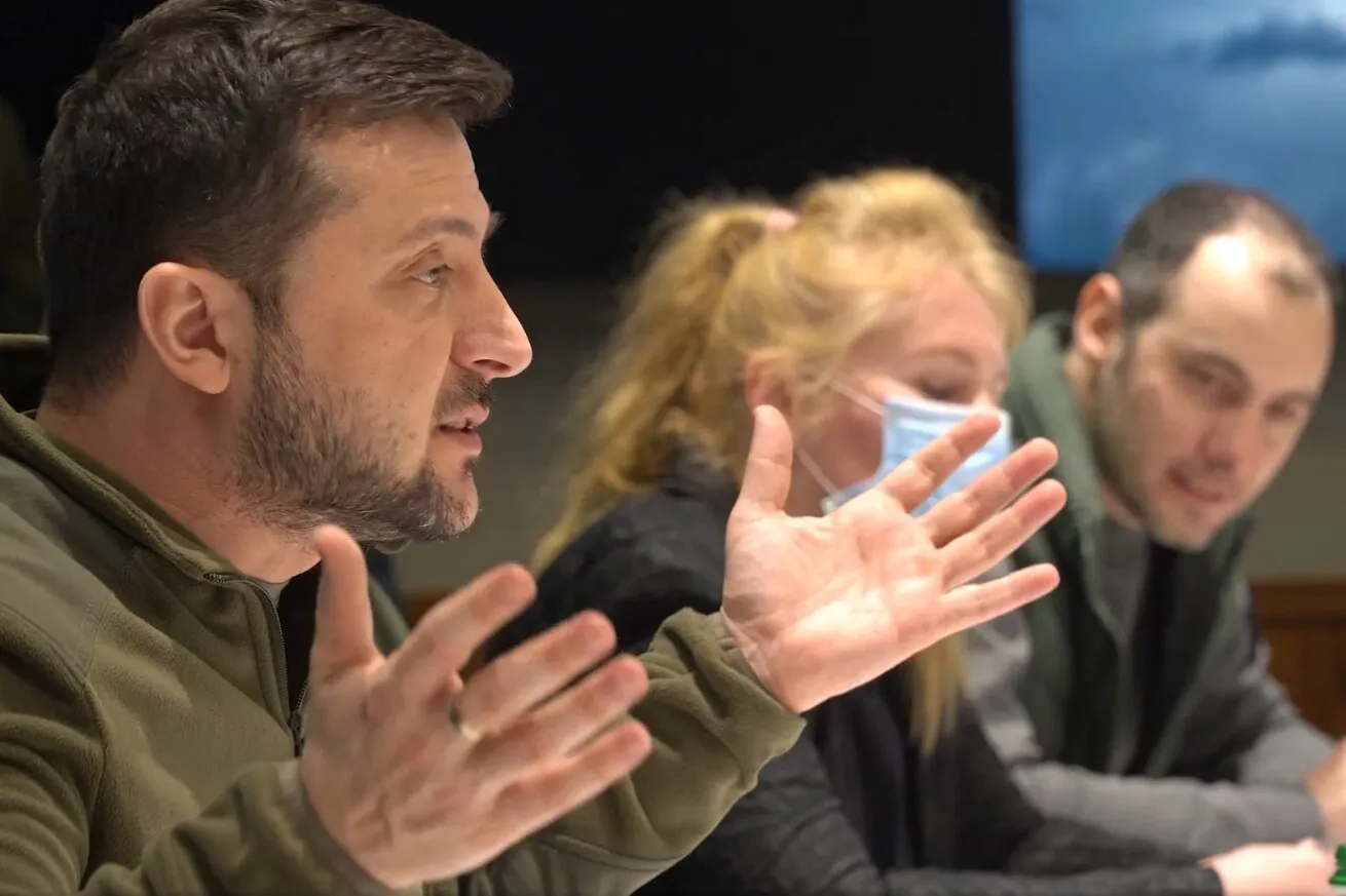 Zełenski reaguje na fake newsa po ataku hakerskim: Złożyć broń mogą tylko Rosjanie