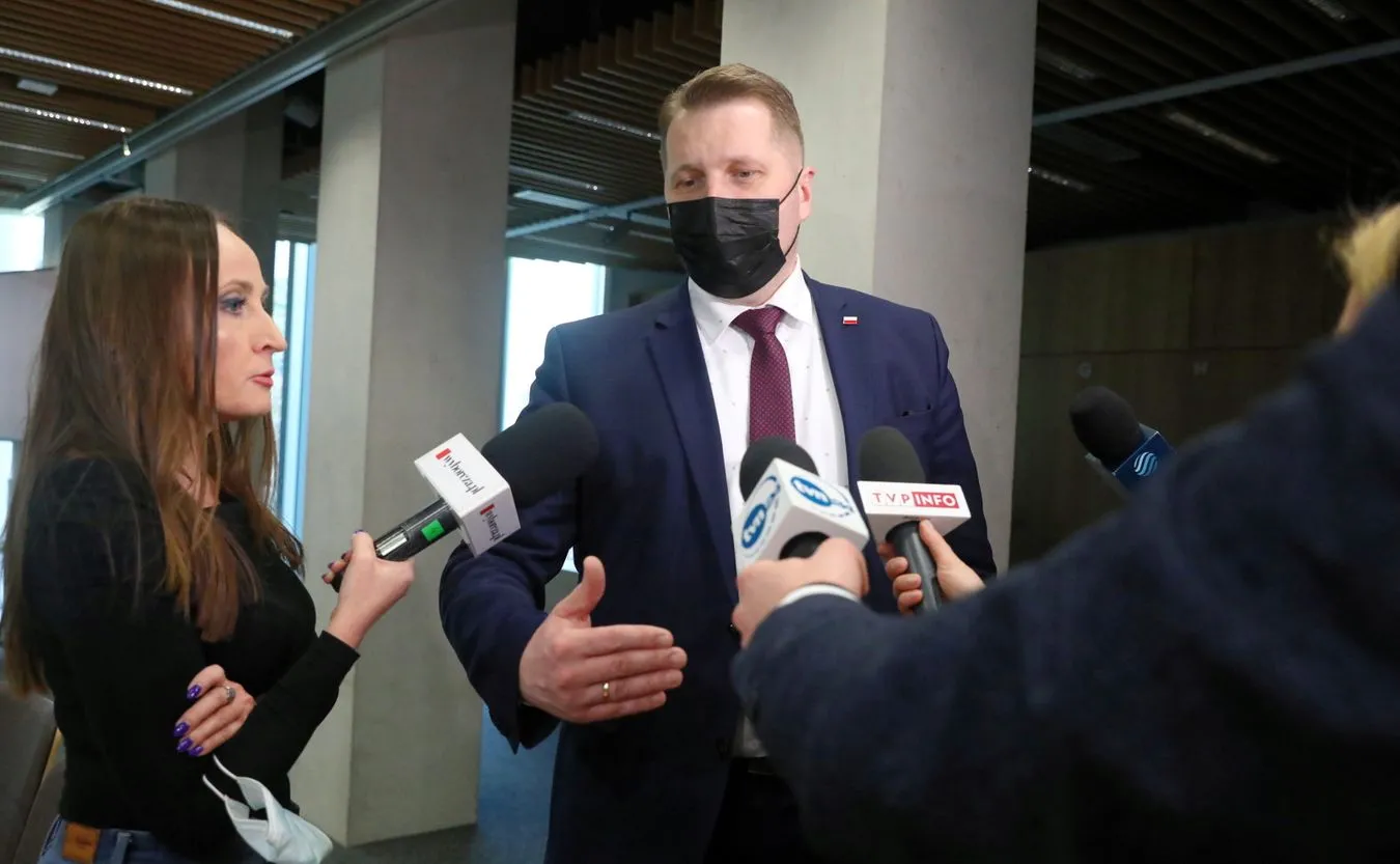 Czarnek: Nowy projekt nowelizacji wzmacniającej kuratorów to projekt posłów PiS