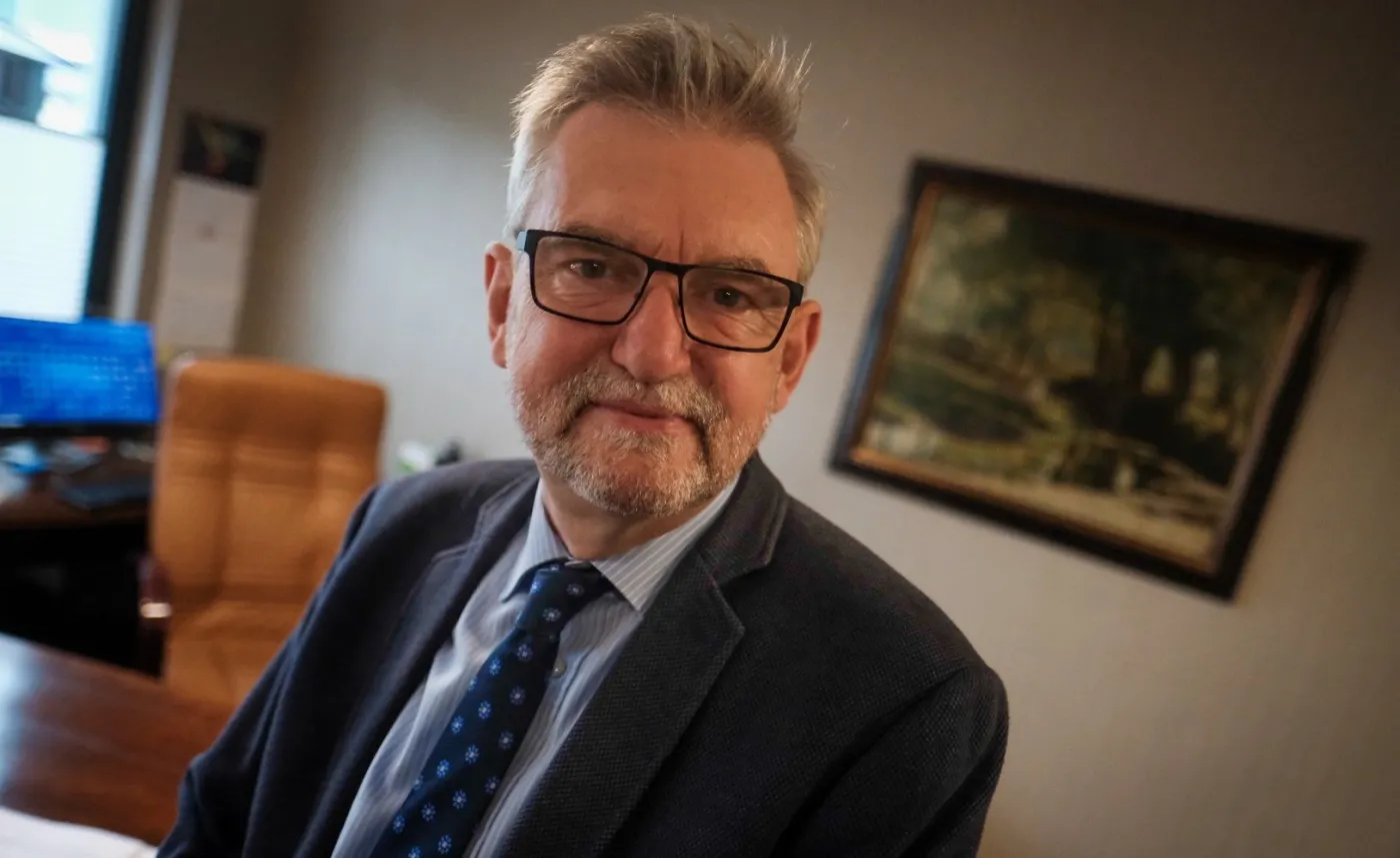 Prof. Witt: Zniesienie restrykcji związanych z COVID-19 mało roztropne