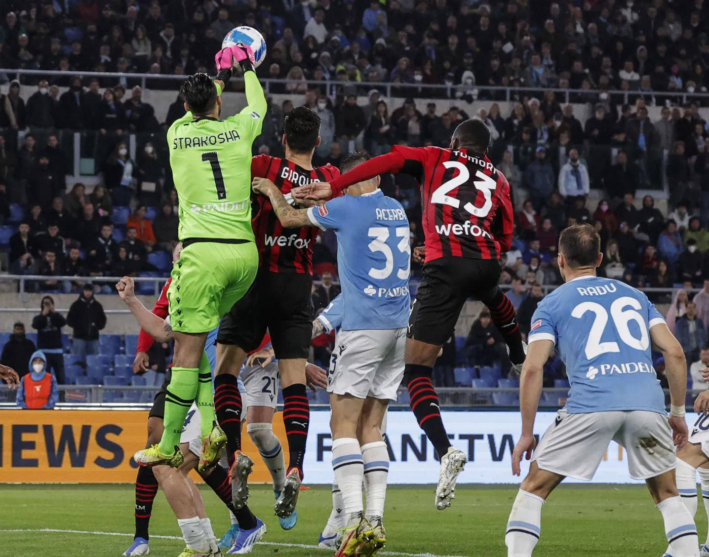 AC Milan znów na fotelu lidera Serie A. Rekord Immobile [WIDEO]