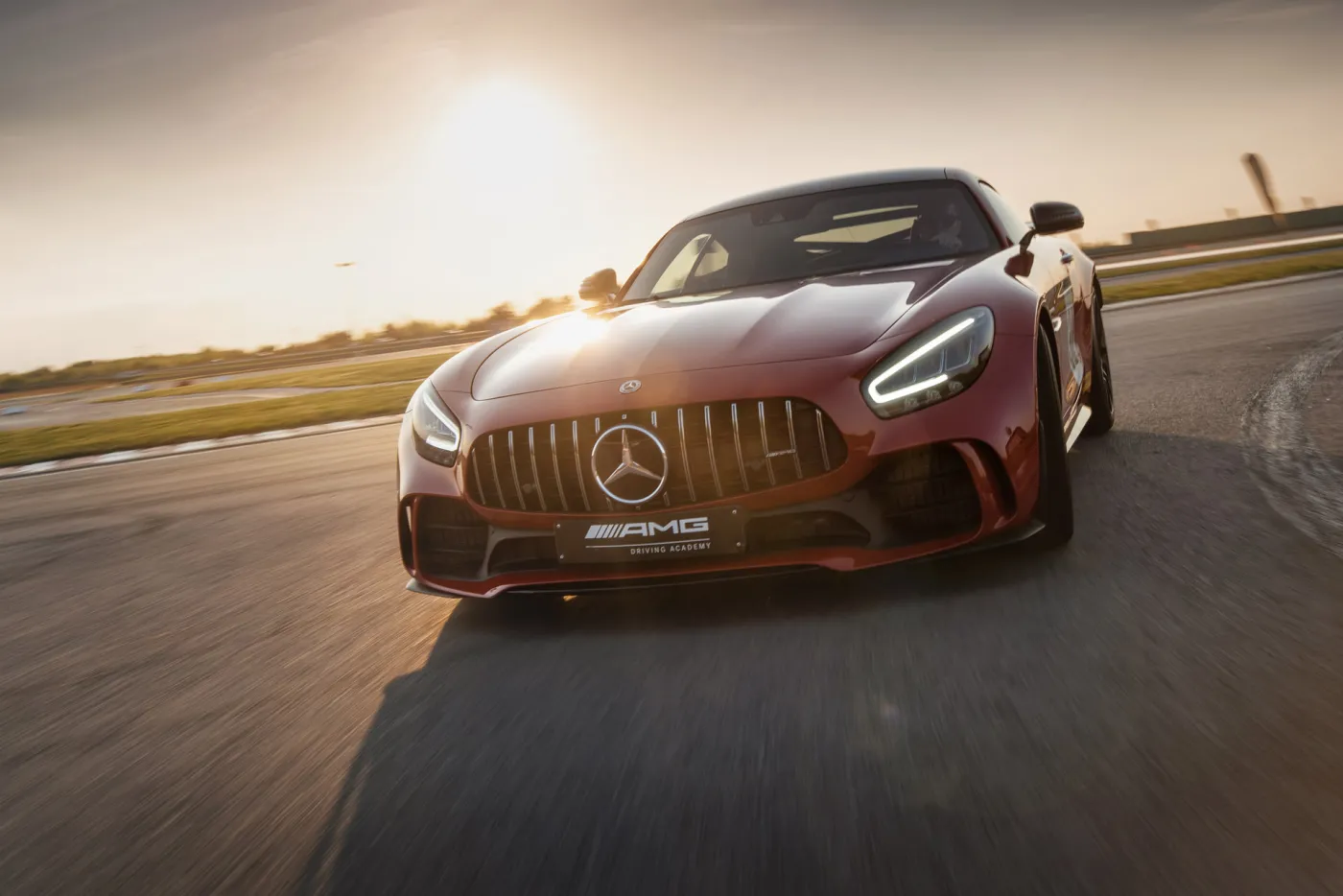 AMG Driving Academy nauczy Polaków jeździć. Pokora przyjdzie szybko