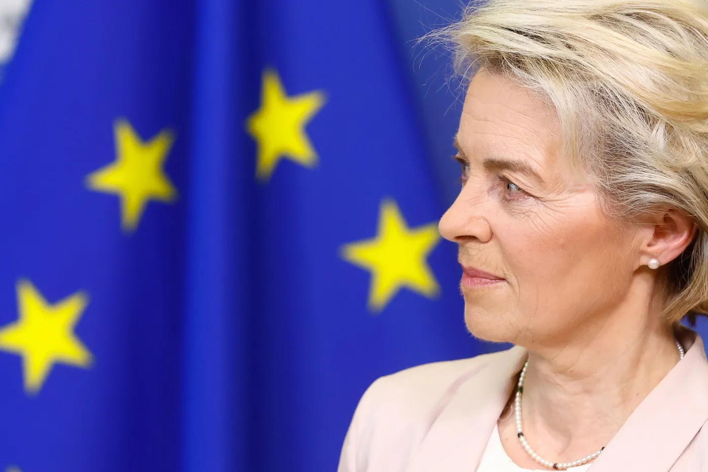 Przedwakacyjna ofensywa Brukseli bez rewolucji