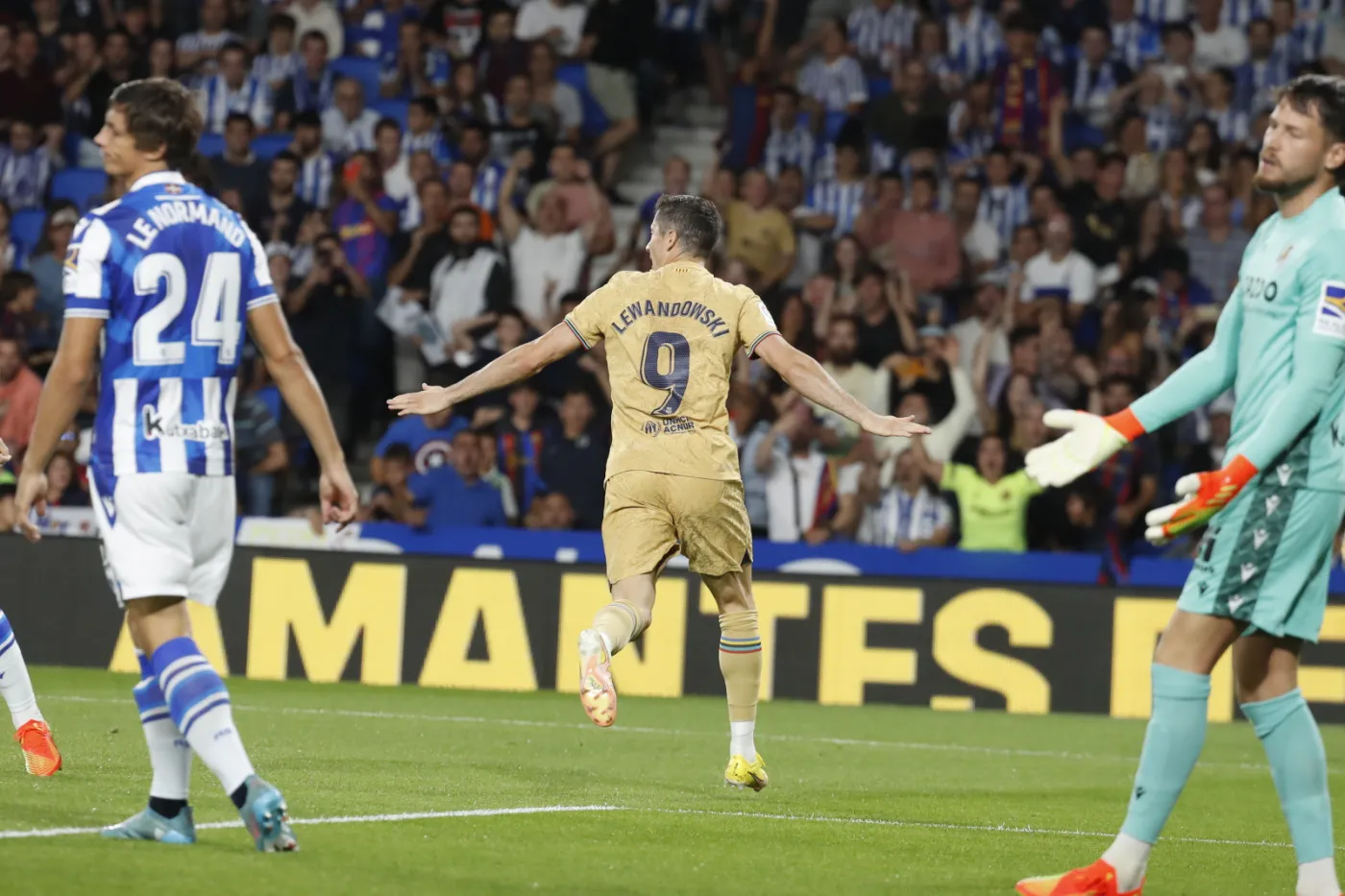 Pierwsze gole Lewandowskiego w LaLiga. Zobacz WIDEO