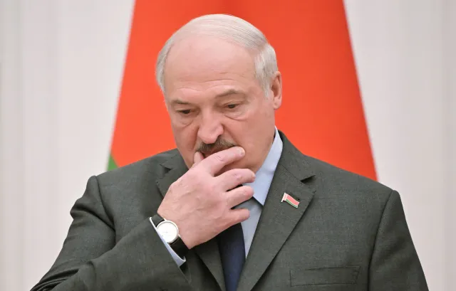 HUR: Putin nakłania Łukaszenkę do otwartego udziału w wojnie