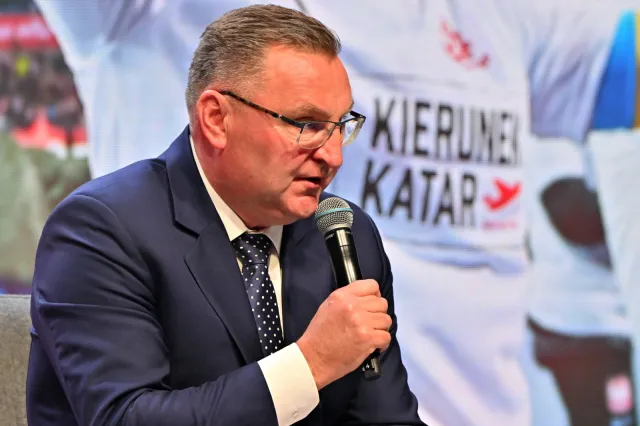 Michniewicz wybrał szeroką kadrę na mundial. "Liczba zawodników jest dla mnie niezrozumiała"