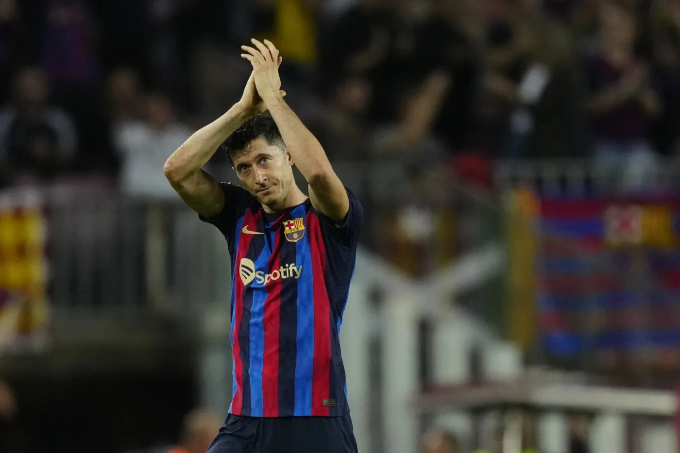 Lewandowski zaszalał na Camp Nou. Majstersztyk polskiego napastnika [WIDEO]