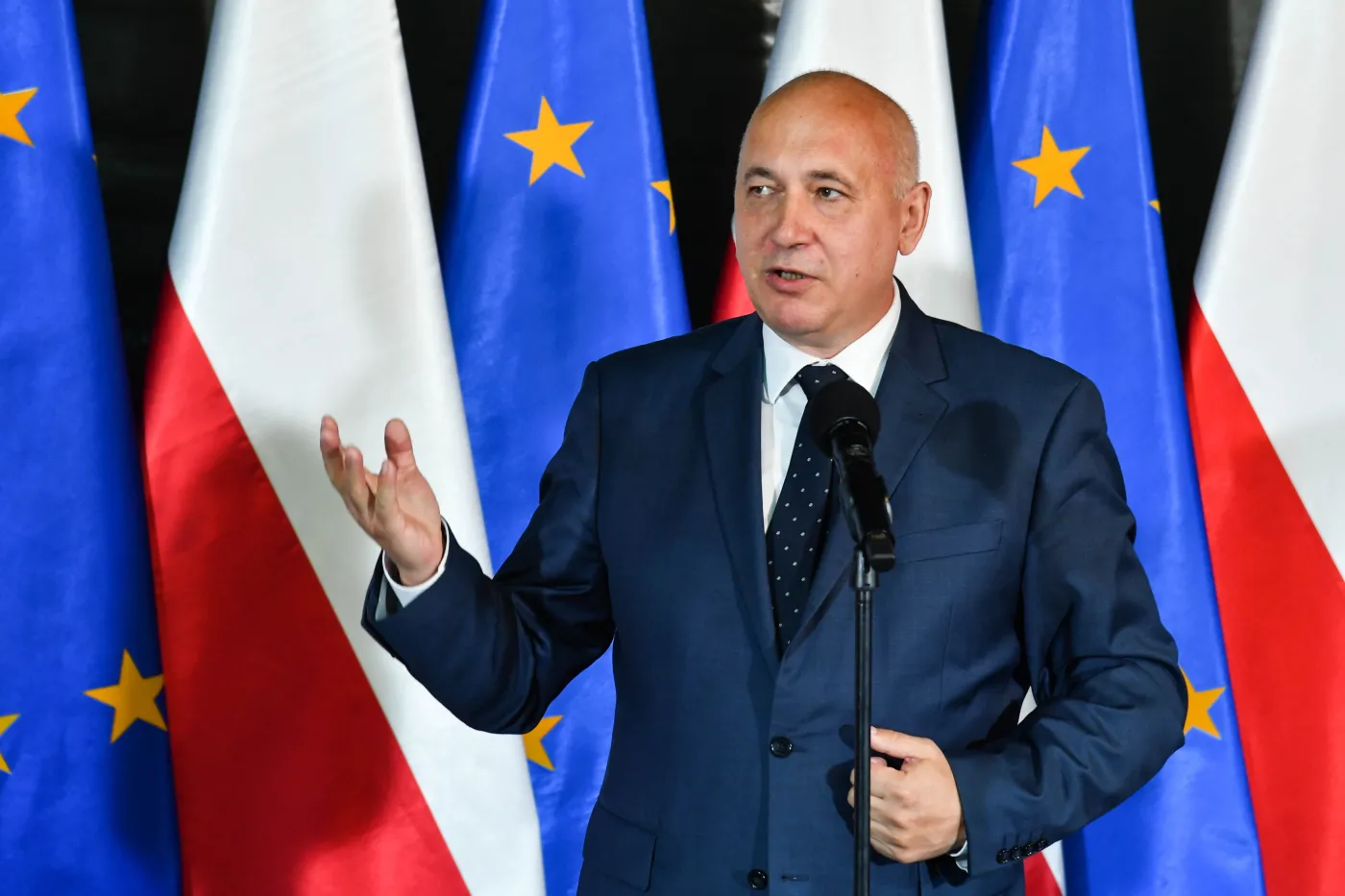 Brudziński wytyka Brukseli "nierozsądne ataki na Polskę"