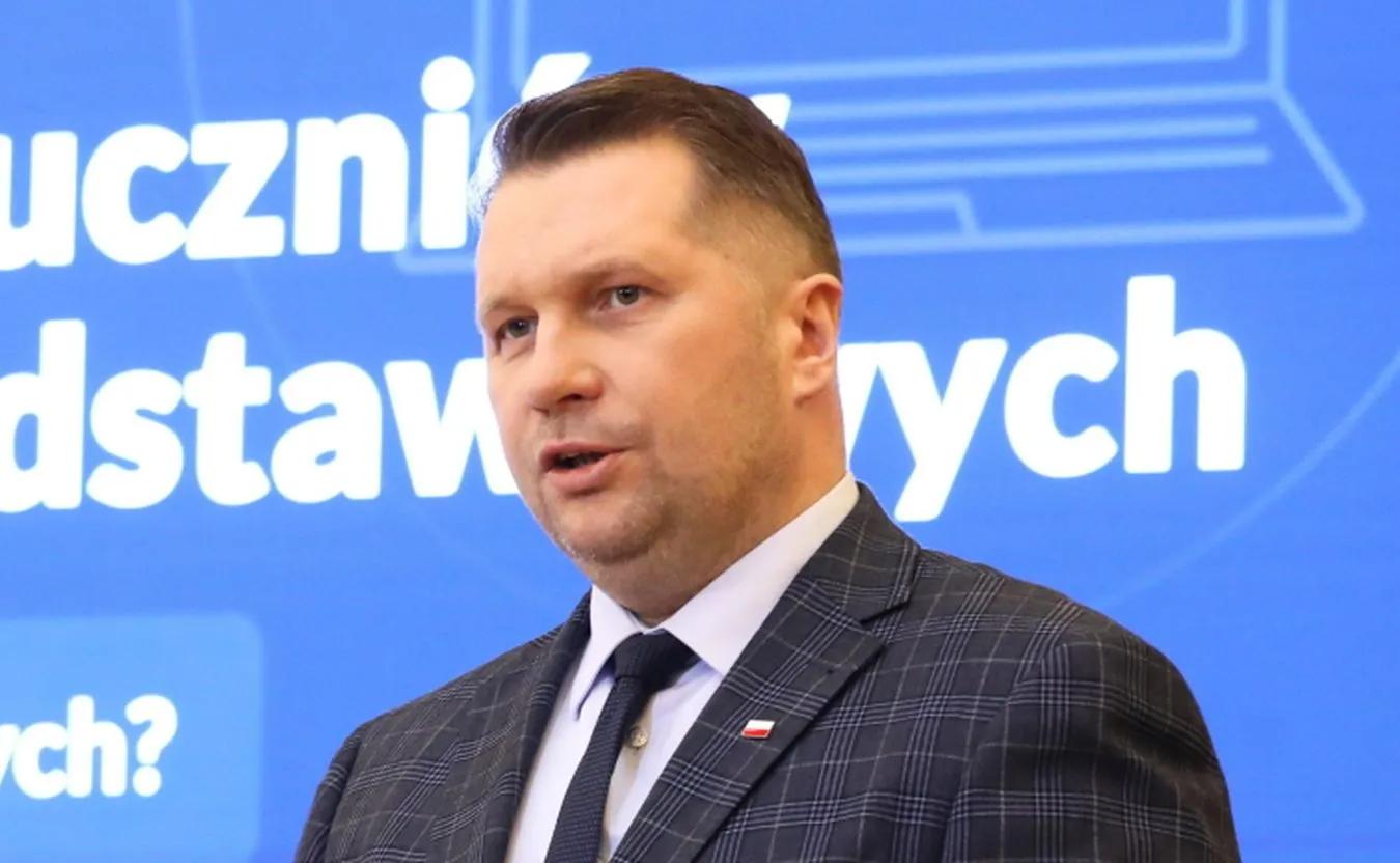 Emerytury nauczycieli. Czarnek: Trzeba wracać do rozwiązania zlikwidowanego za czasów Tuska i Hall 