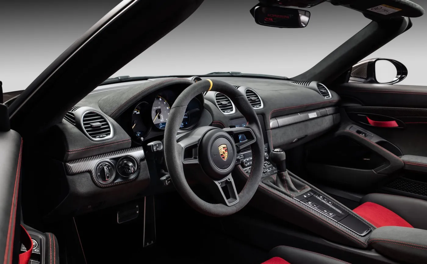 Porsche 718 Spyder RS