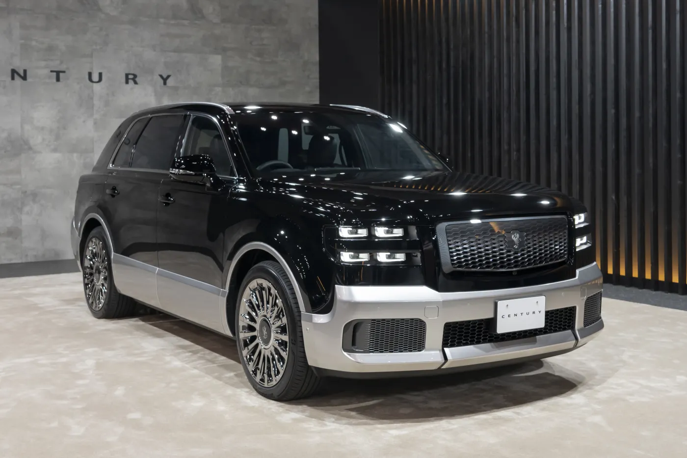 Toyota Century SUV
