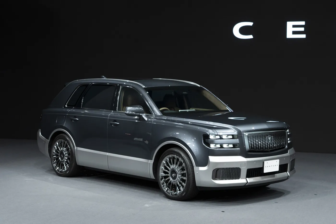 Toyota Century SUV