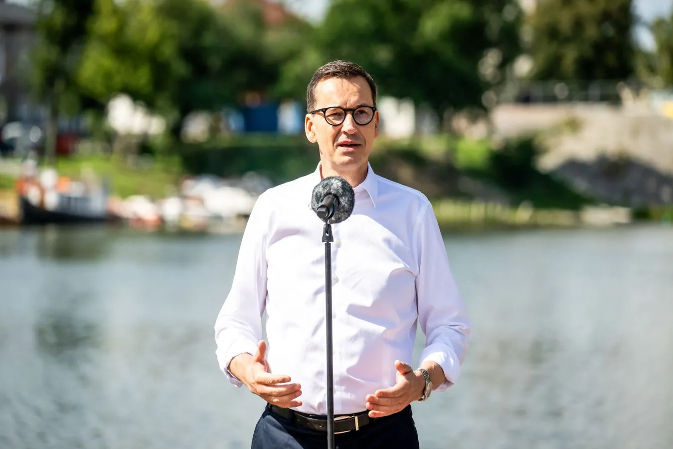 Tusk w nowym spocie PiS. Morawiecki: Zobaczcie, jak kręci